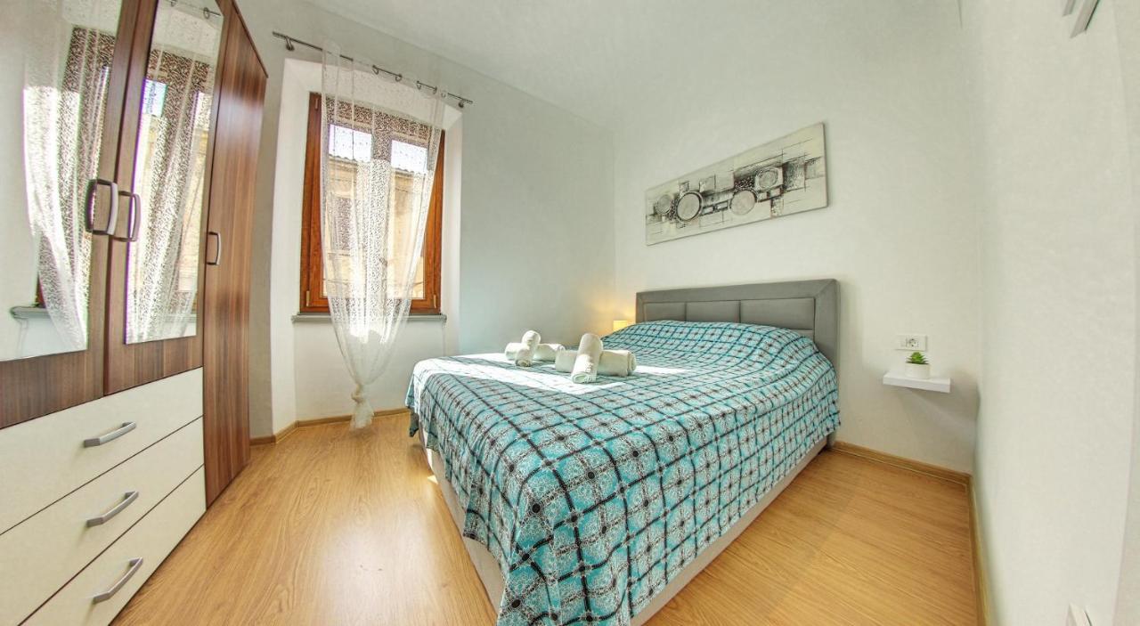 Caligula City Center Apartment Pula Ngoại thất bức ảnh
