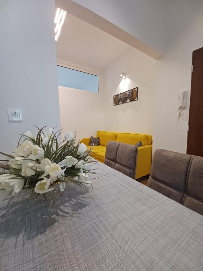 Caligula City Center Apartment Pula Ngoại thất bức ảnh